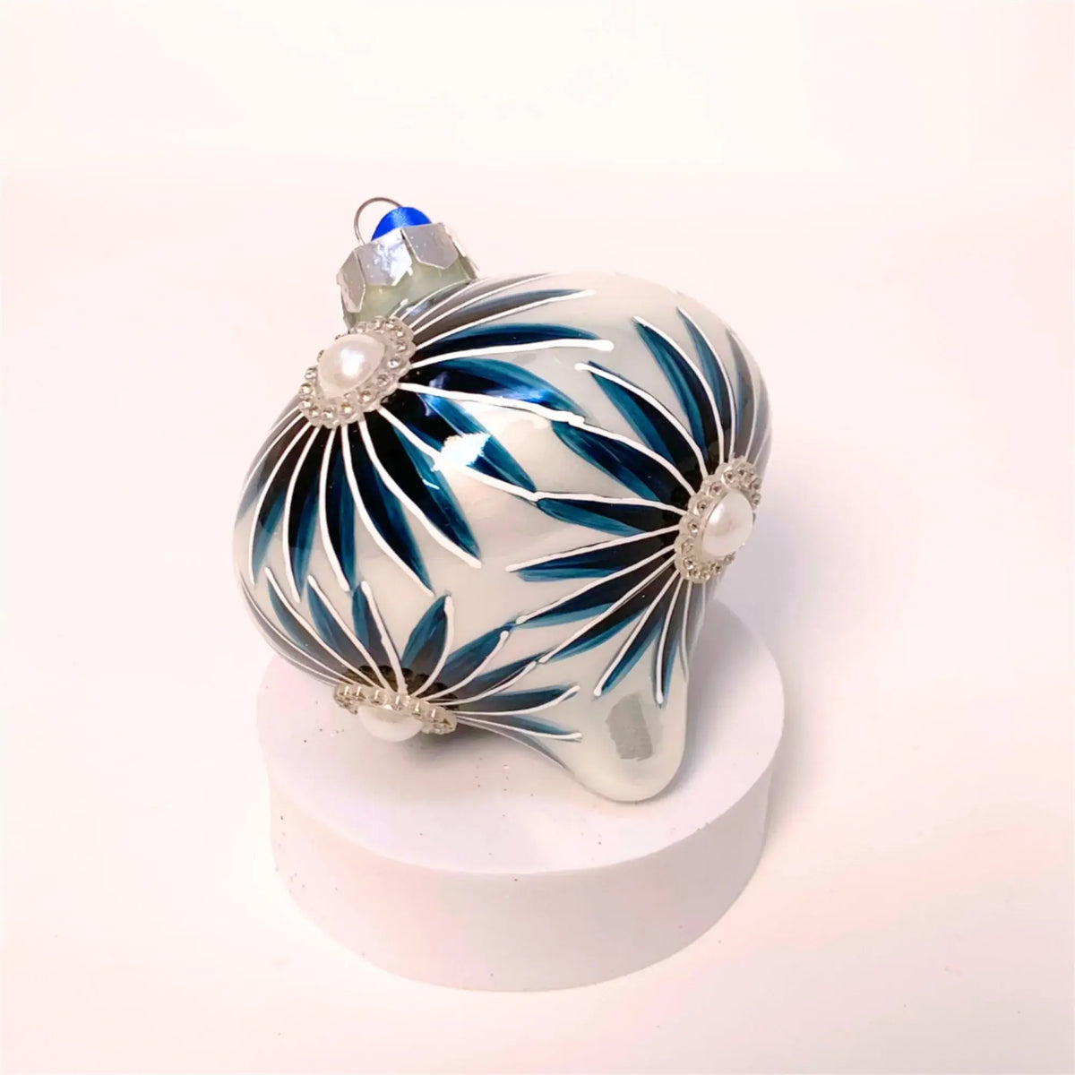 Blue Daisy Pearl Onion Ornament 4"