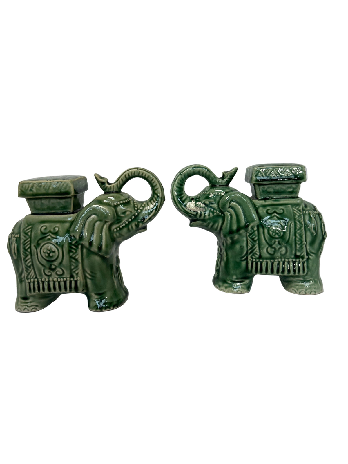E7 - Pair of Elephants