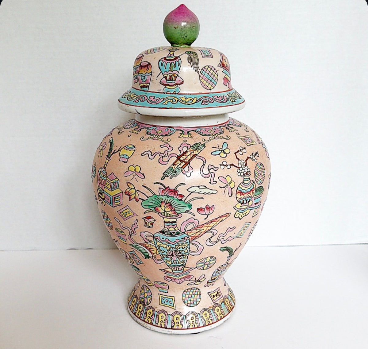 V6 - Ginger Jar with Lotus Flower Top