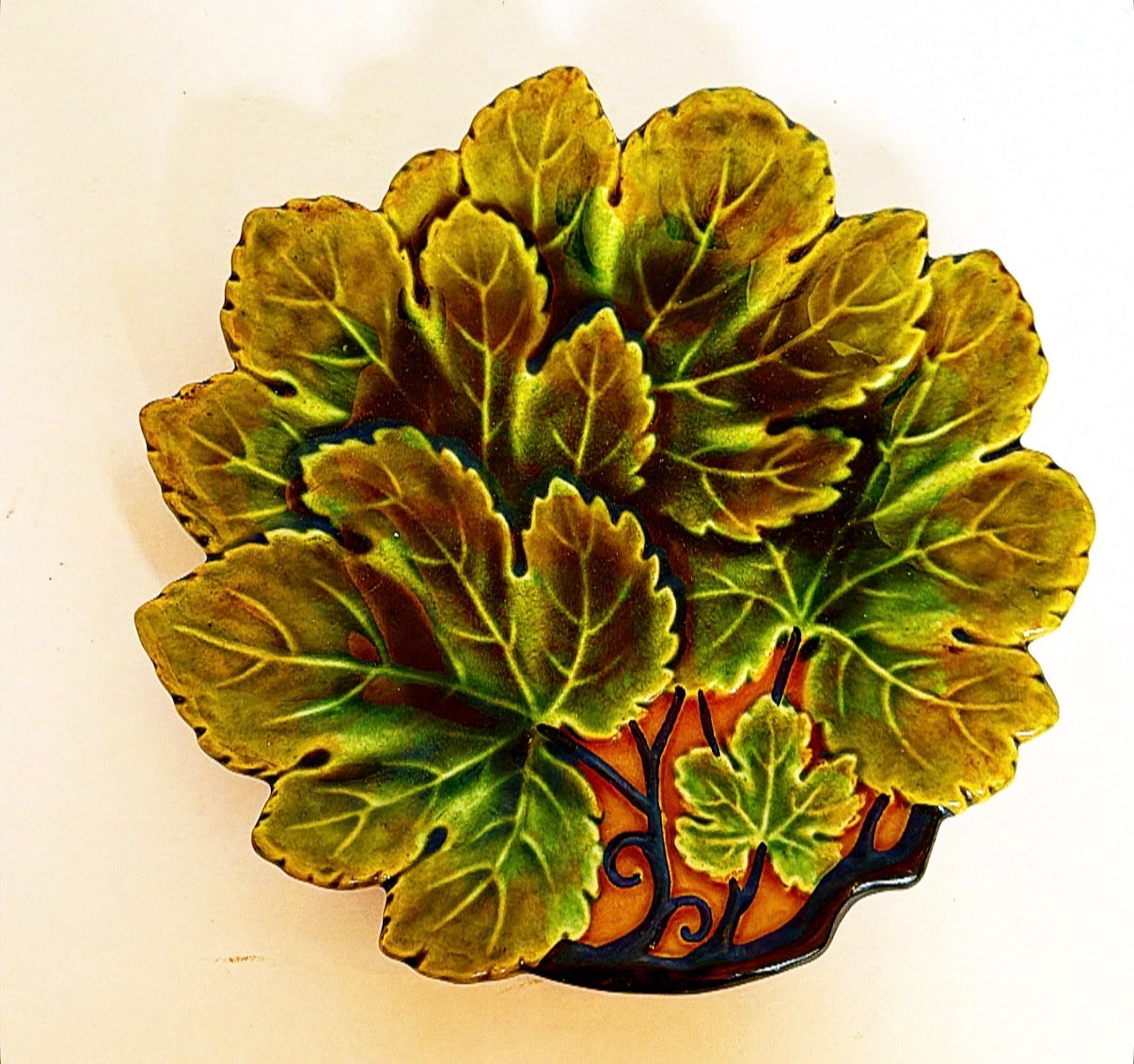 X11 - Vintage Majolica Leaf Plate