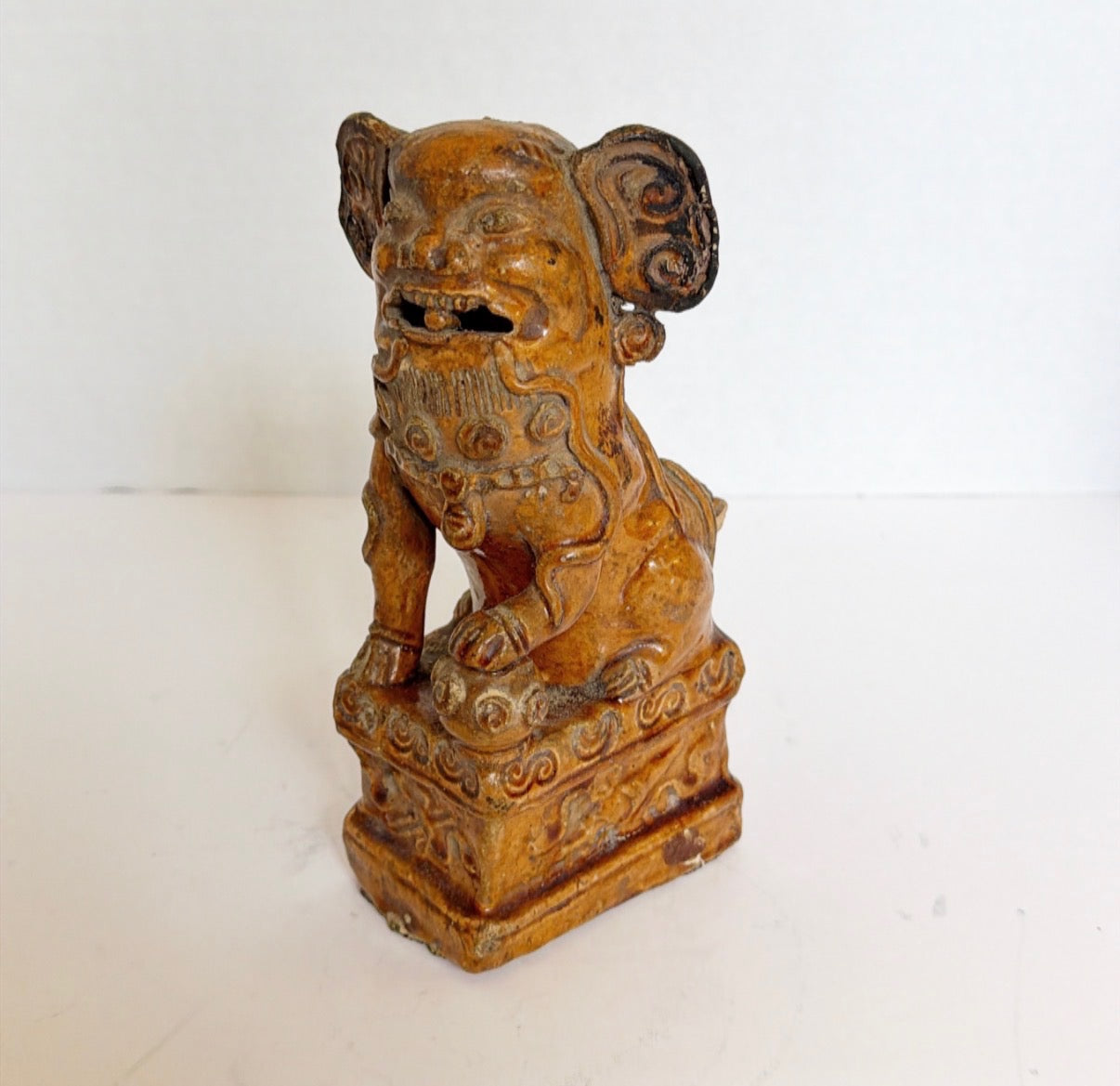 B10 - Antique Foo Dog