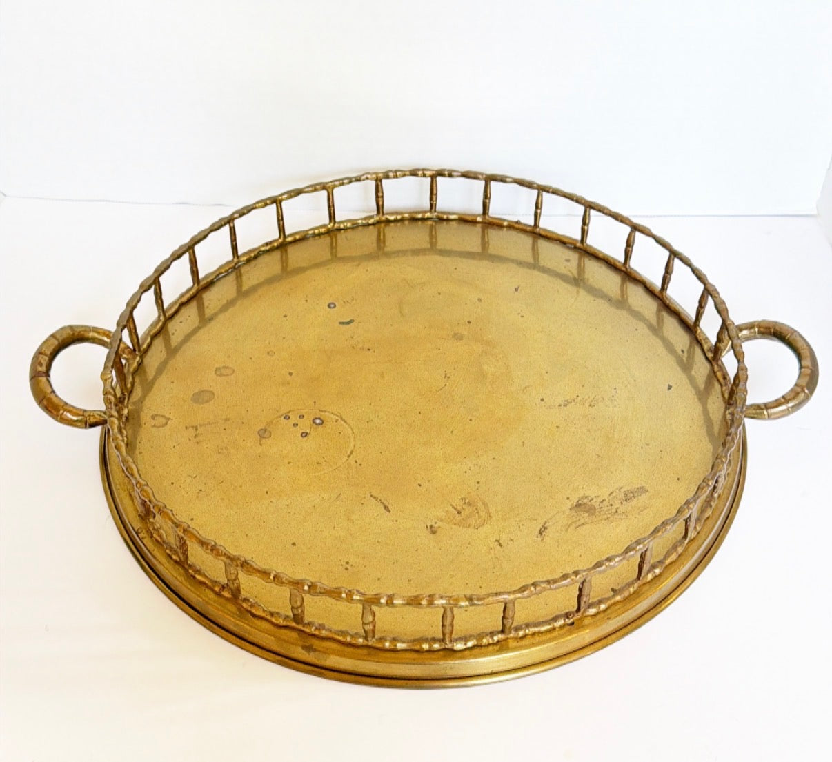 E6 - Round Brass Tray
