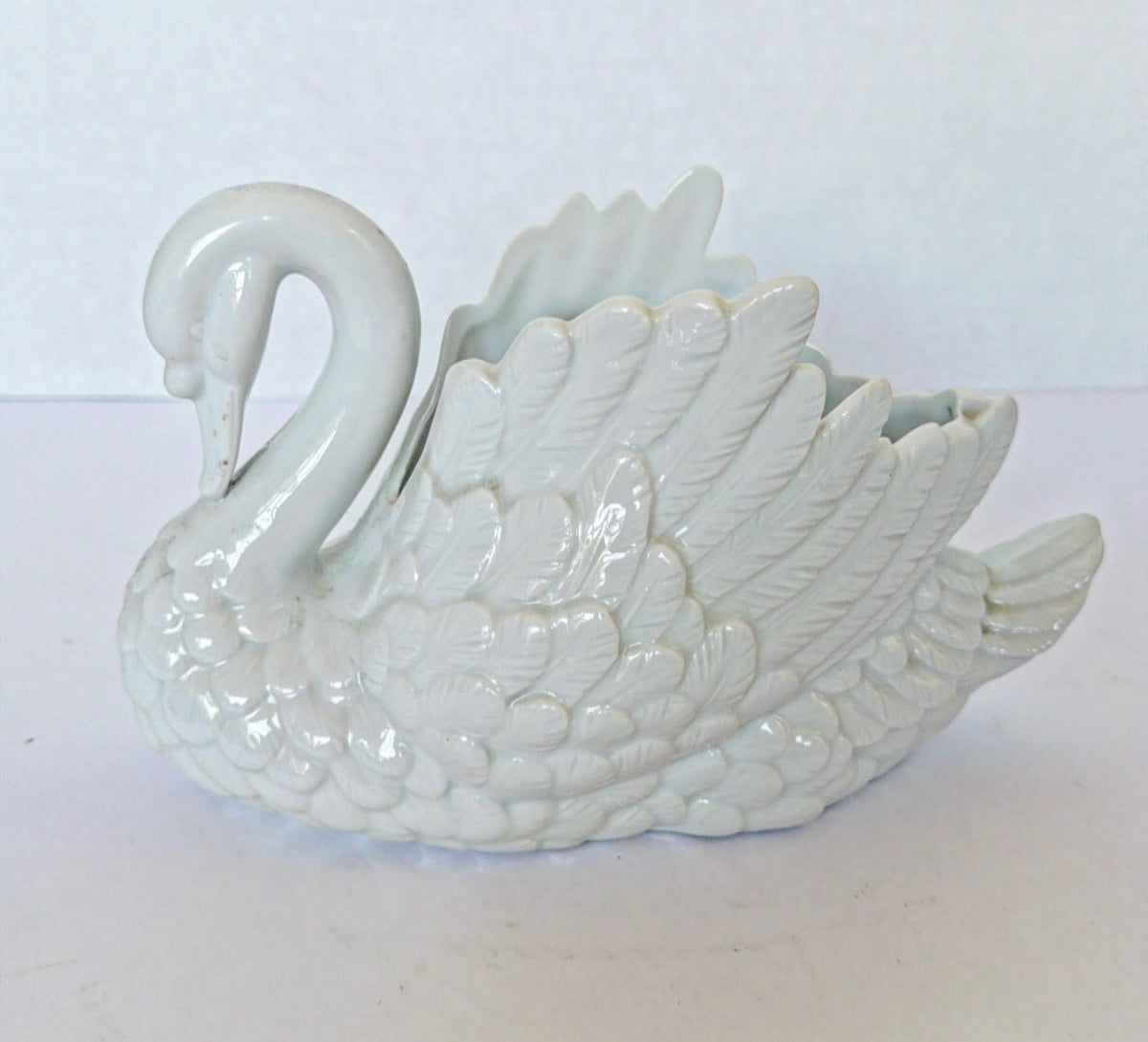 W5 - Lager Swan Planter