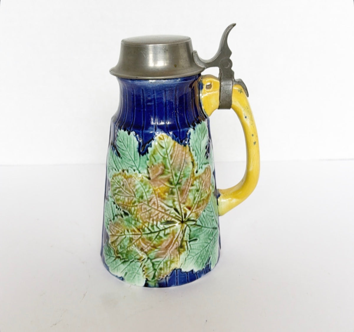 P10 - Majolica Syrup/ Pitcher