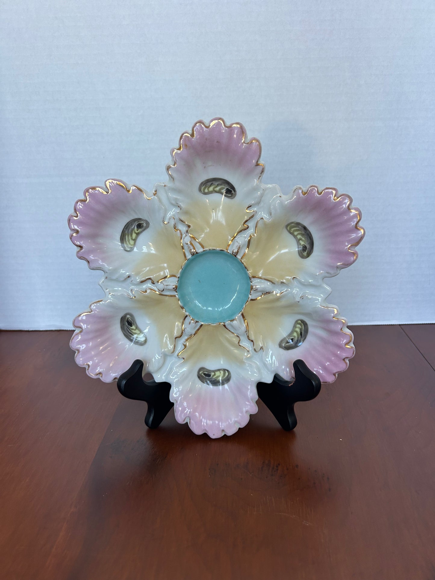 Z5 - antique porcelain oyster plat