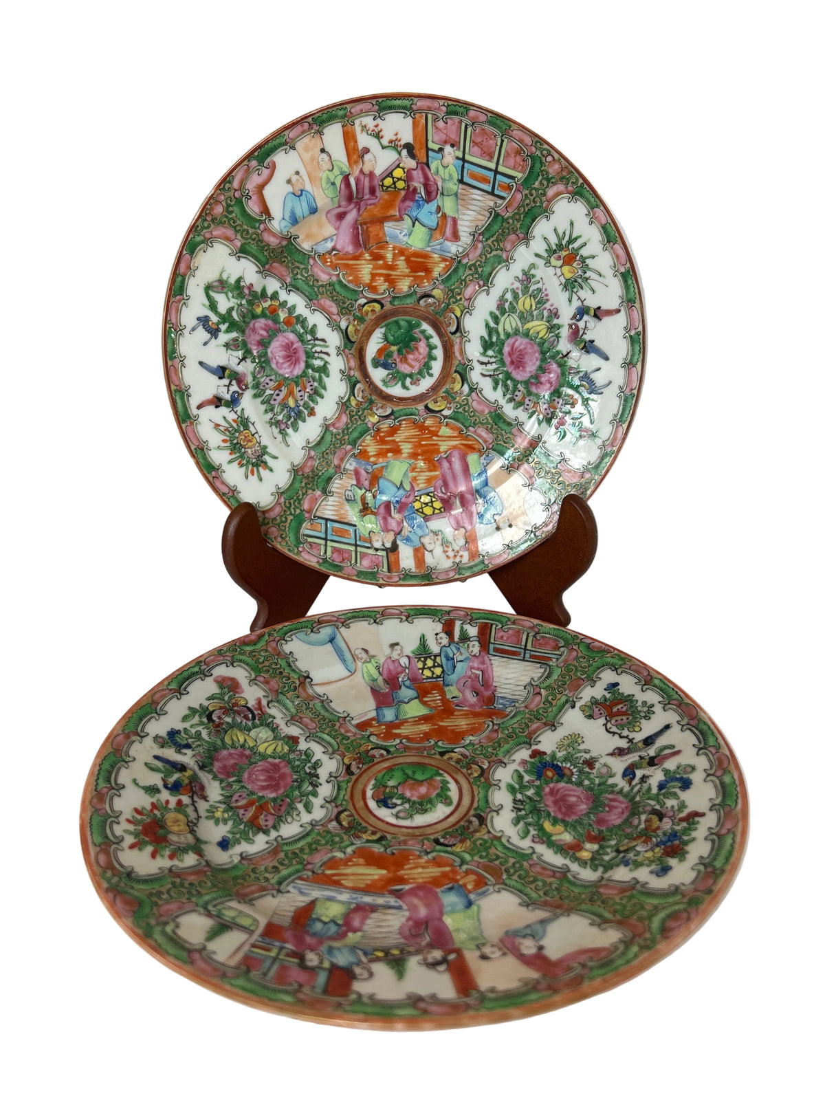 D10 - Pair of Rose Medallion Plates
