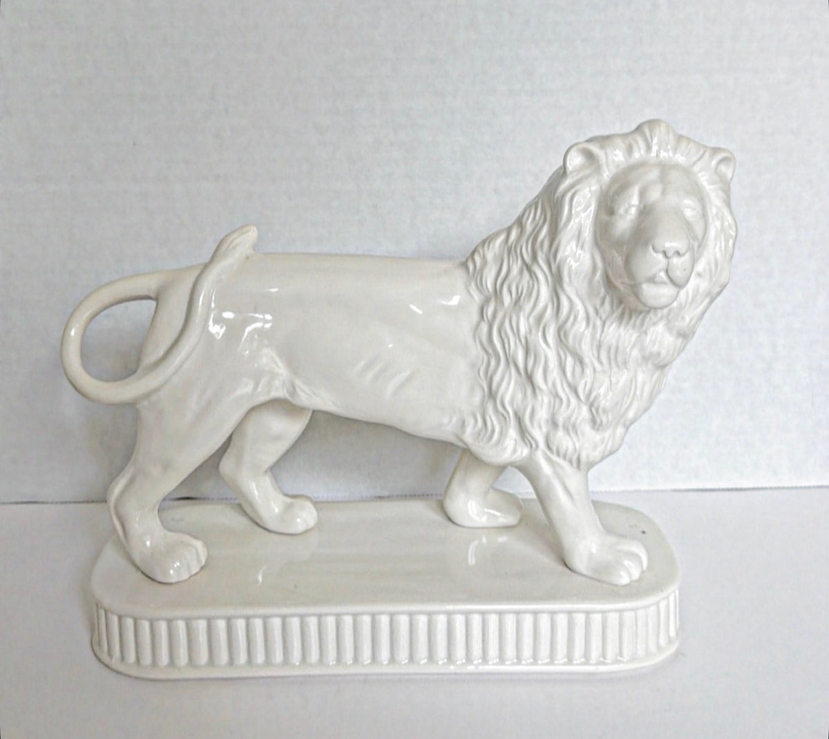 J8 - Fitz & Floyd Lion Figurine