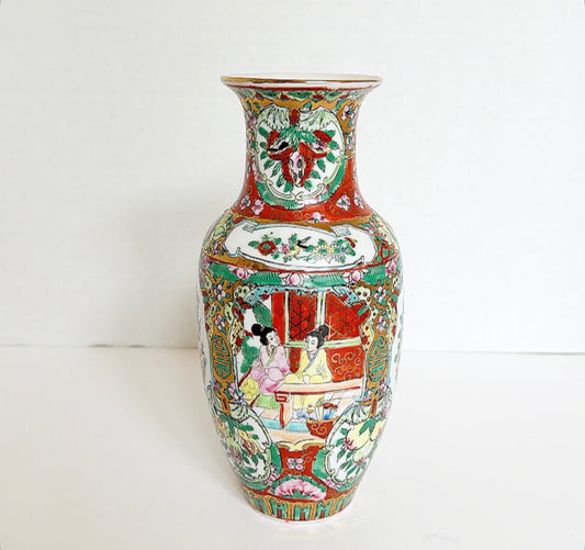 A10 - Rose Medalion Vase