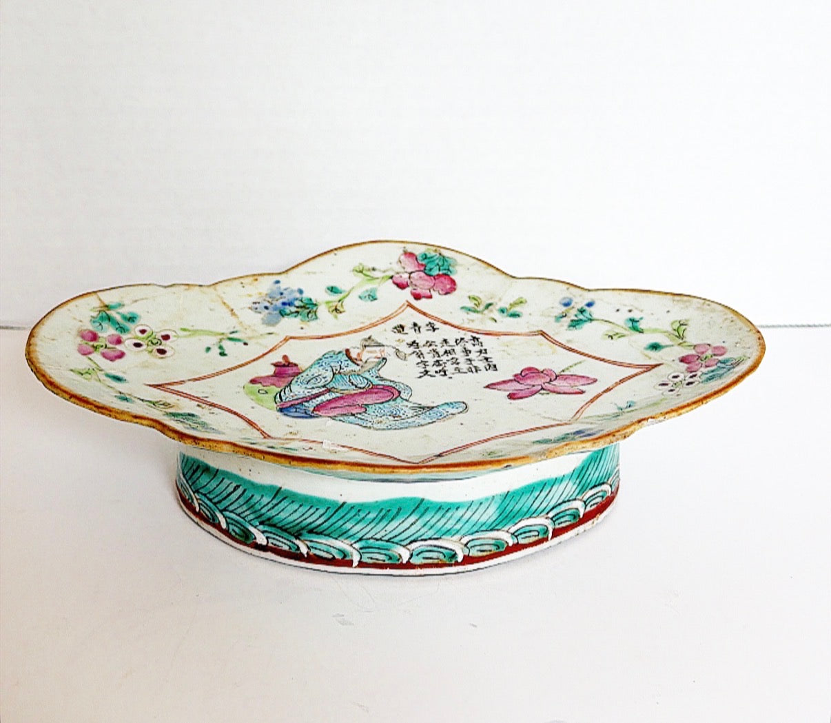 C10 19th Century Chinese Export Footed Dish with repair