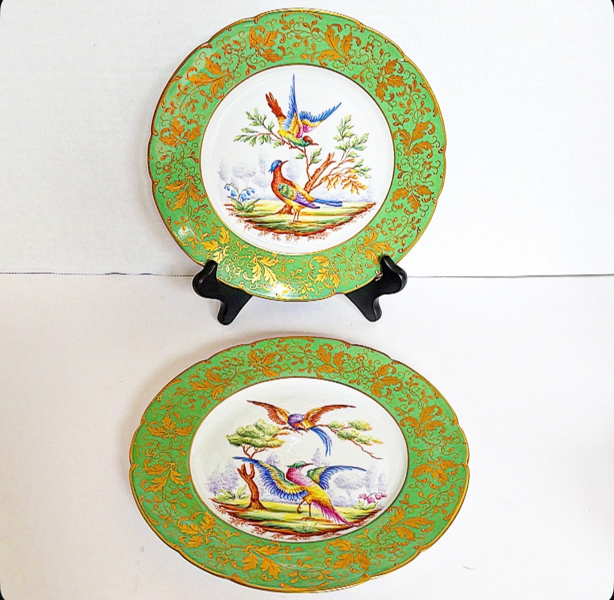 D10 - Pair or BED Pairs Royal French dish