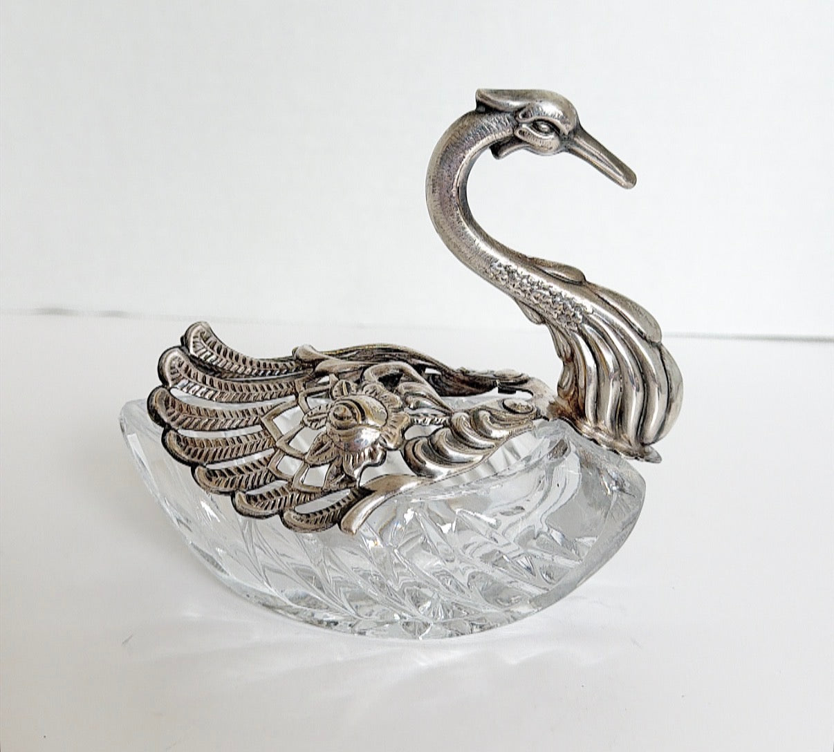 F10 - Crystal Master Salt Swan