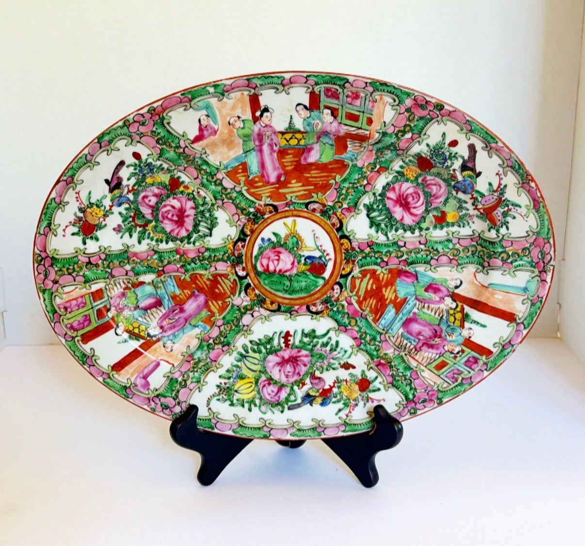 H4 - Rose Medallion Platter