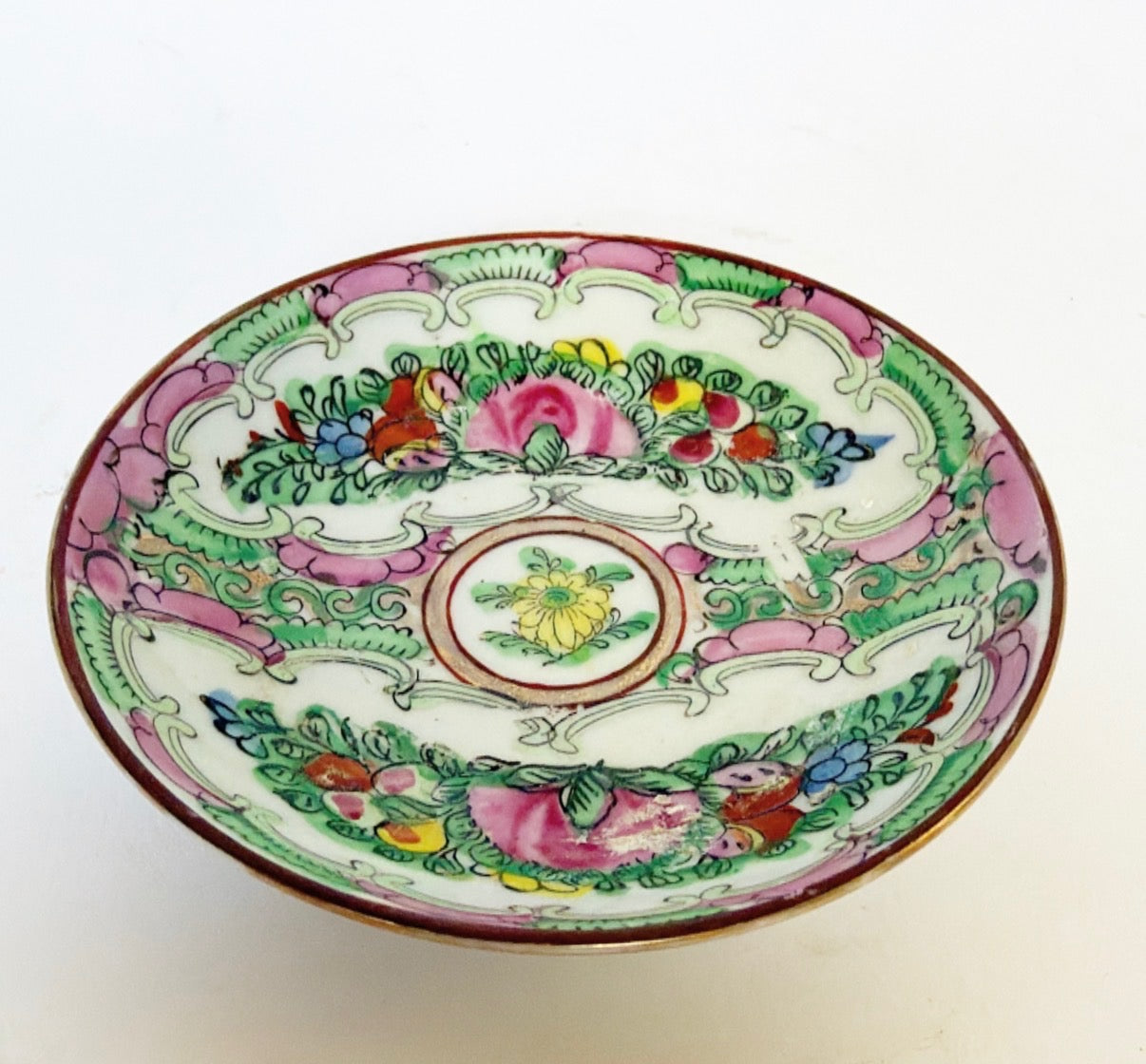L1 - Rose Medallion Saucer