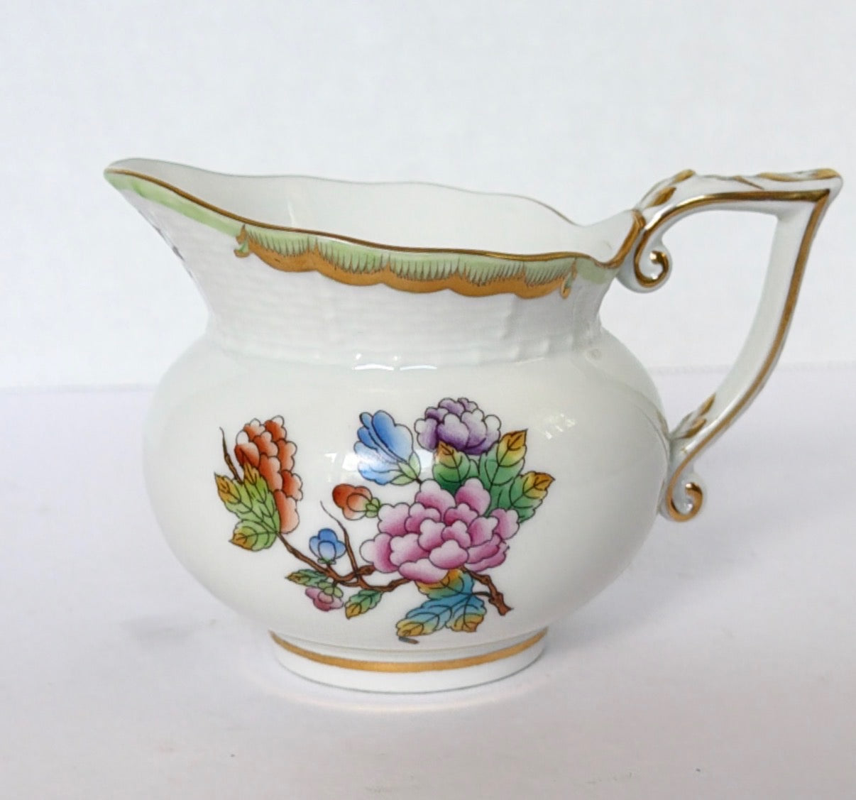 N1 - Herend Queen Victoria - Creamer