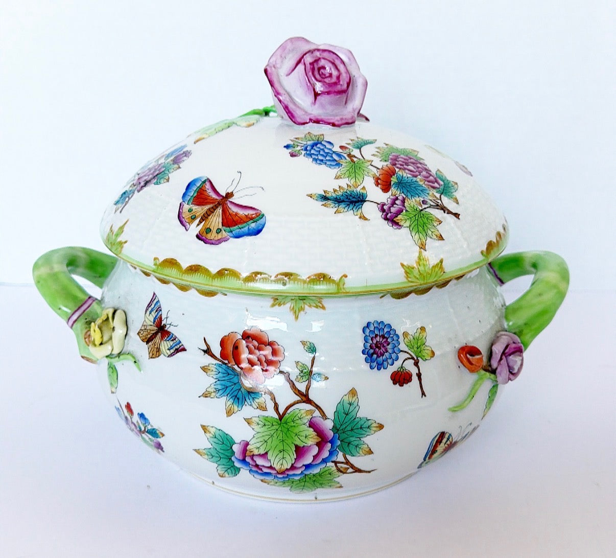 O1 - Herend Queen Victoria Tureen