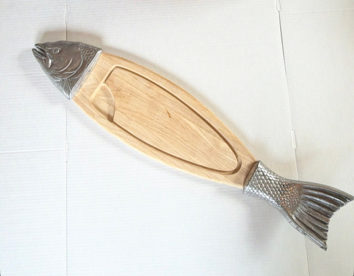 U3 - Fish Cutting Board