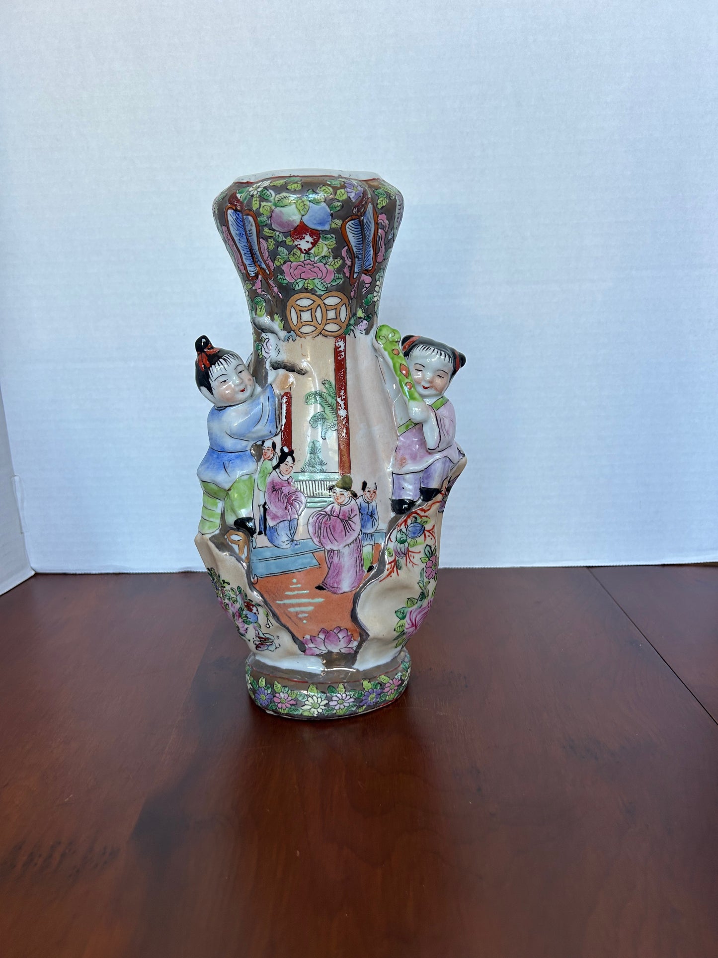 Y4 - Rose Medallion Fertility Vase