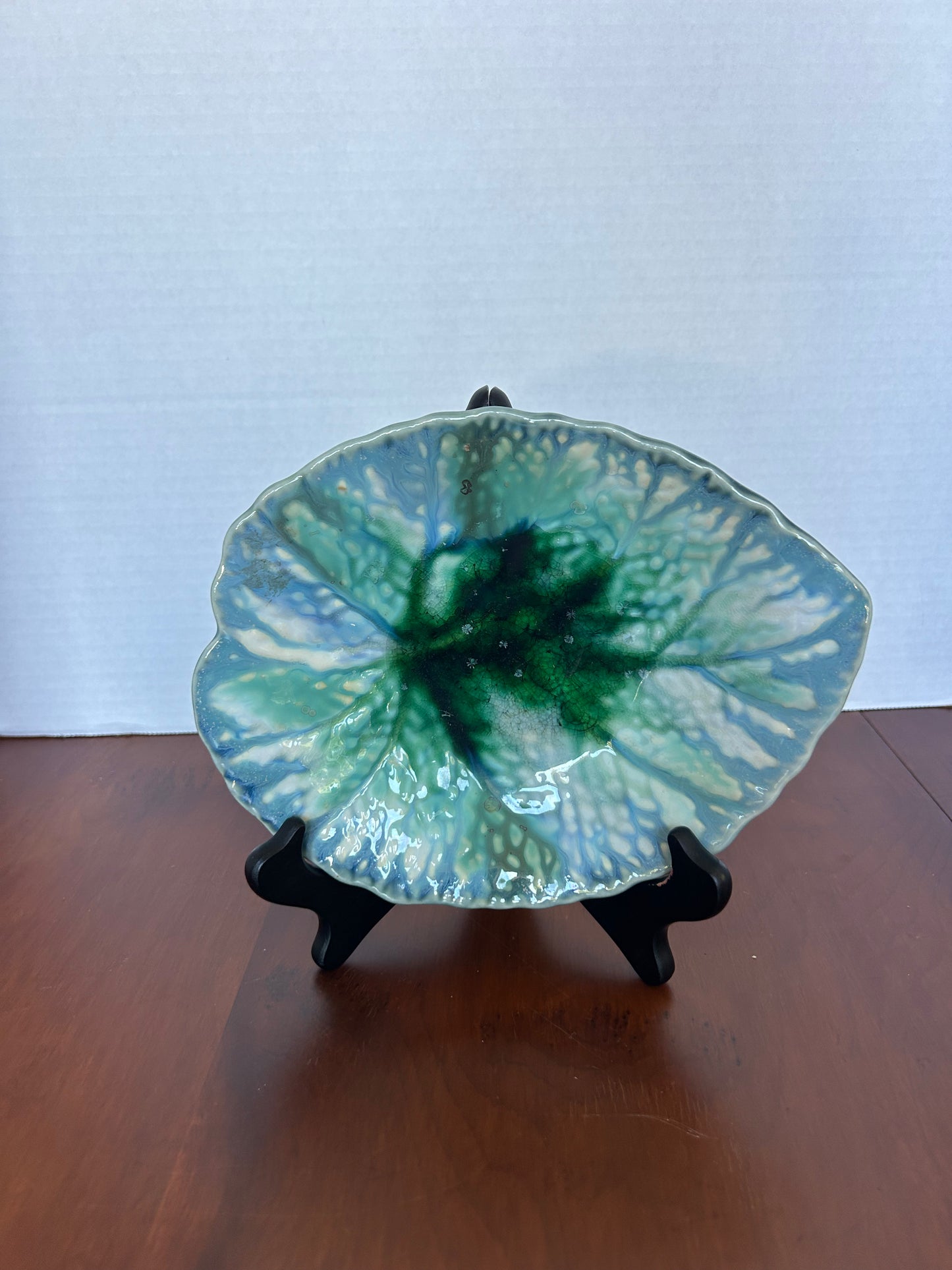 Z3- Majolica Leaf Plate