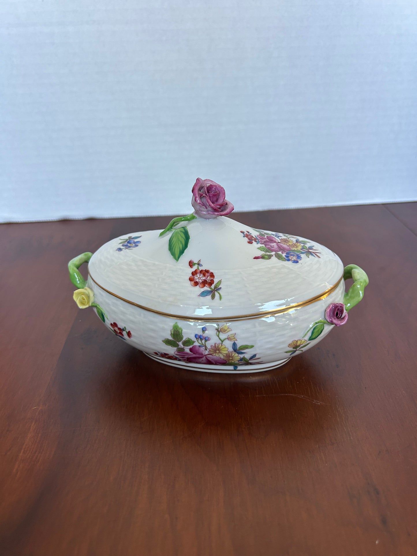 Z7 - Herend Queen Victorian Pattern