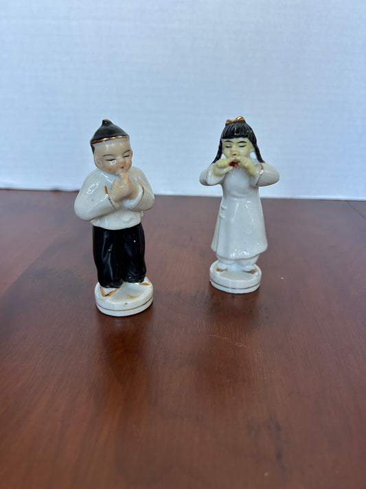 A4 - Pair of Chinoiserie Figurines